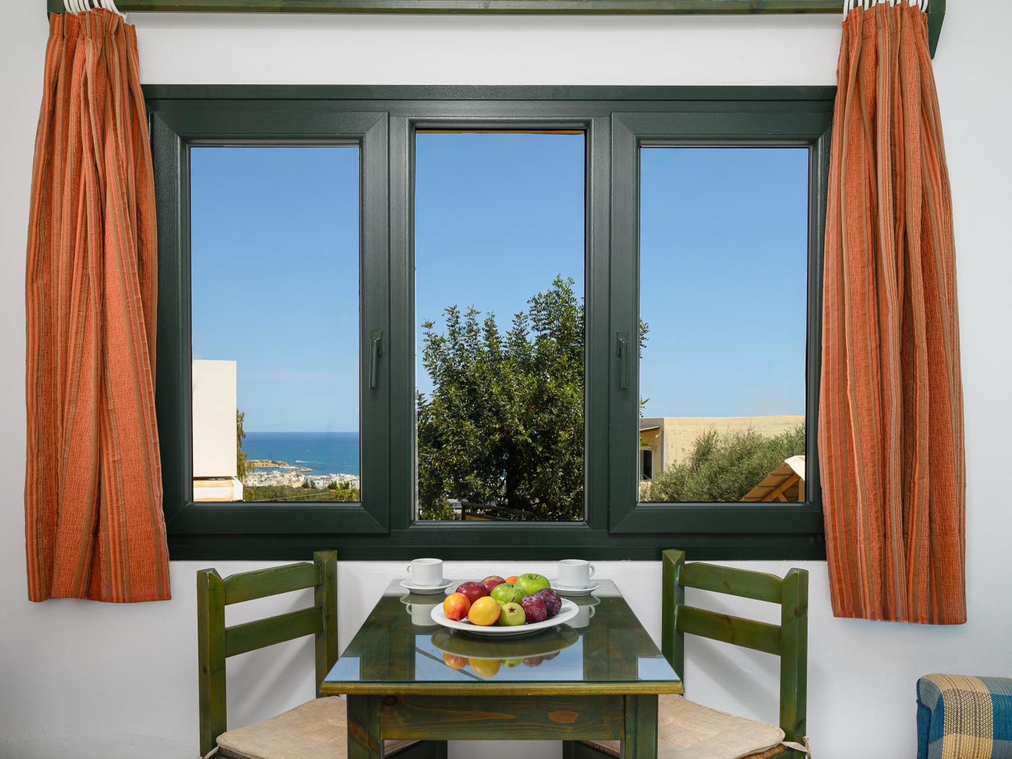 Elen-Mari Apartment Hersonissos  Exterior photo